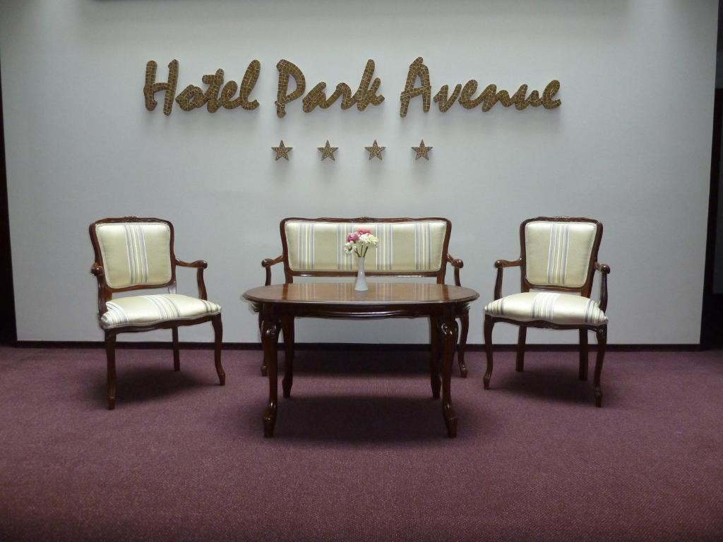 Hotel Park Avenue **** Piest'any Buitenkant foto